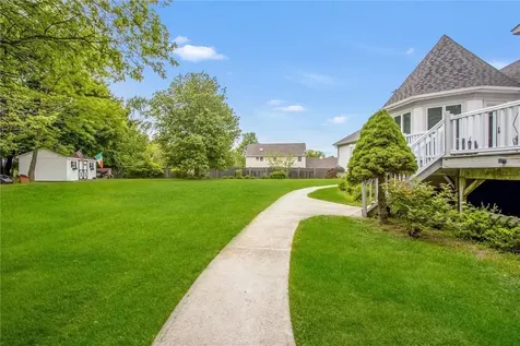 14 Marthas Way Washingtonville NY 10992