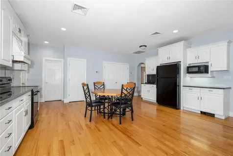 14 Marthas Way Washingtonville NY 10992