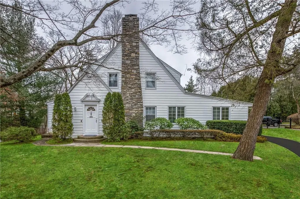 15 Fenimore Road New Rochelle NY 10804