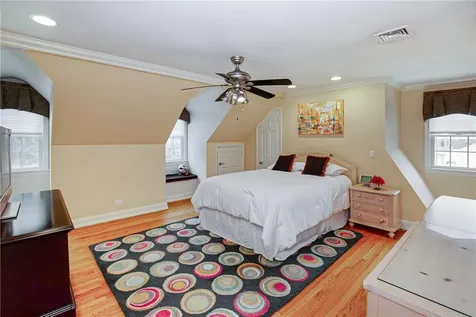 898 North Street White Plains NY 10605