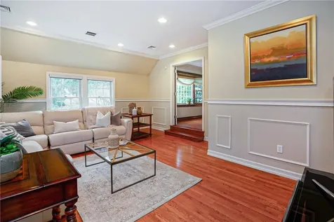 898 North Street White Plains NY 10605