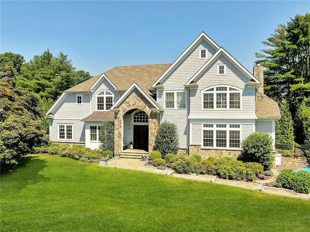 33 Meadow Road Scarsdale NY 10583