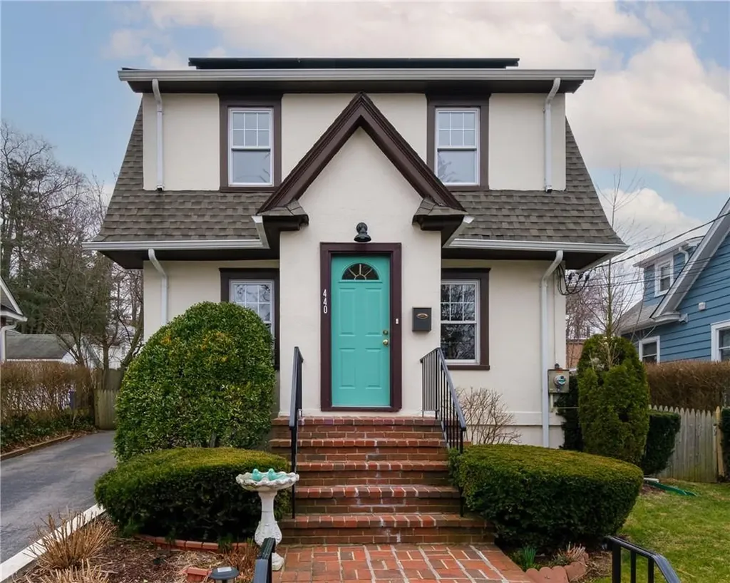 440 Eighth Avenue Pelham NY 10803