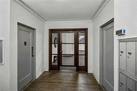 235 Garth Road Scarsdale NY 10583