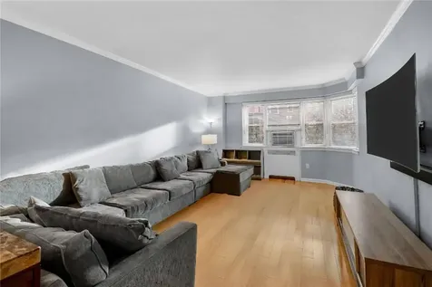 235 Garth Road Scarsdale NY 10583