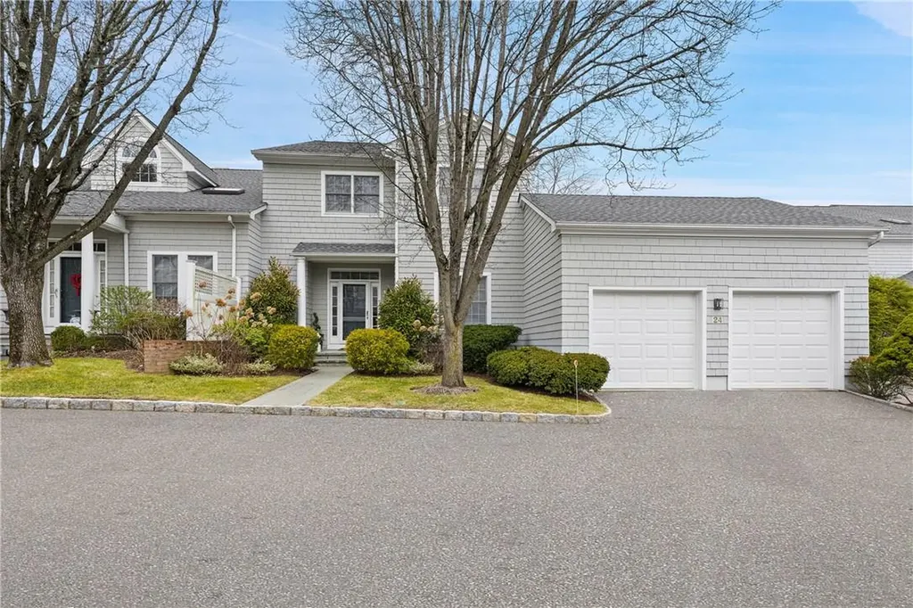 24 Club Court Pleasantville NY 10570