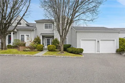 24 Club Court Pleasantville NY 10570