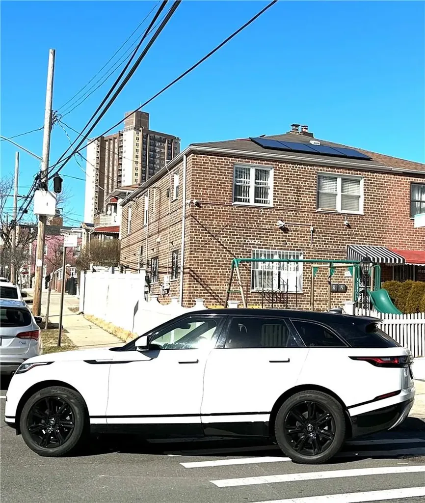3531 Paulding Avenue Bronx NY 10469
