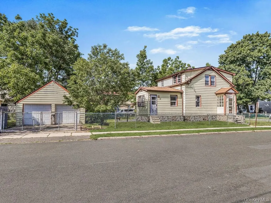 216 Hillside Avenue Mamaroneck NY 10543