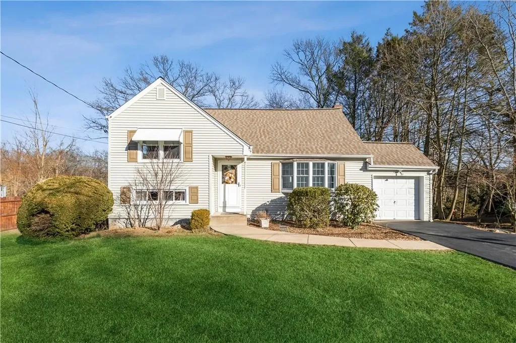 44 Cara Drive Pearl River NY 10965
