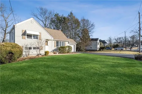 44 Cara Drive Pearl River NY 10965