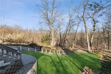 44 Cara Drive Pearl River NY 10965