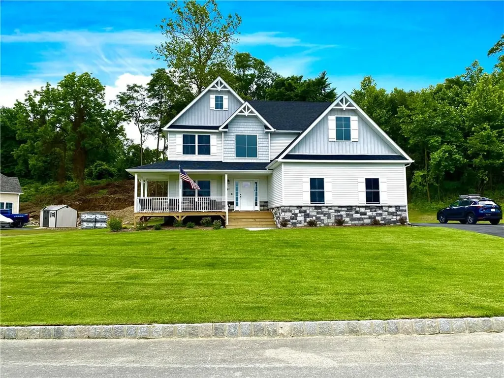 114 Joyce Way New Windsor NY 12553