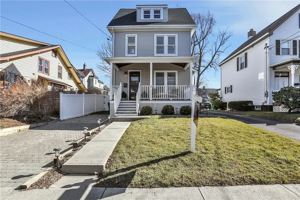 12 Dutchess Terrace Beacon NY 12508