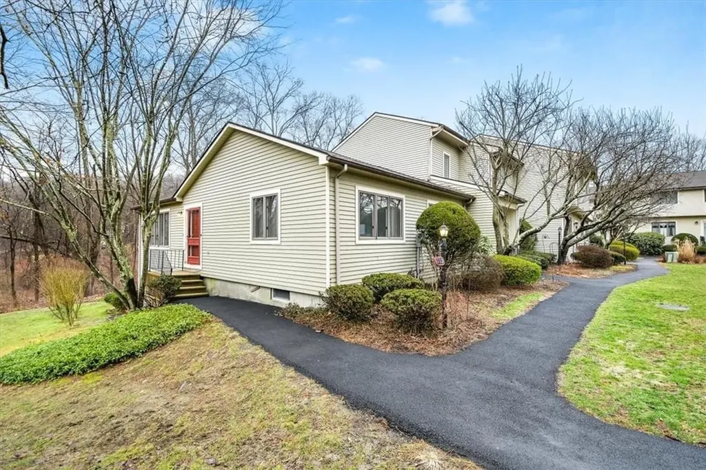 113 Krystal Drive Somers NY 10589