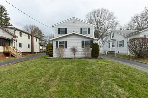 18 Peckham Road Poughkeepsie NY 12603