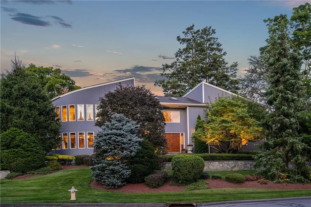 15 Deer Run Rye Brook NY 10573