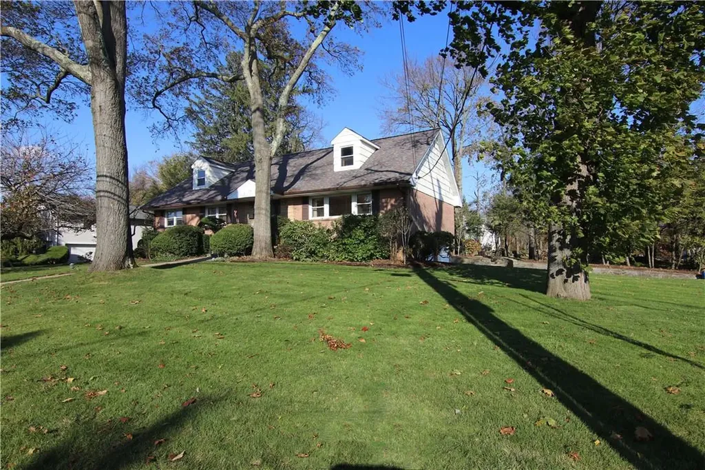18 Berkley Drive Rye Brook NY 10573