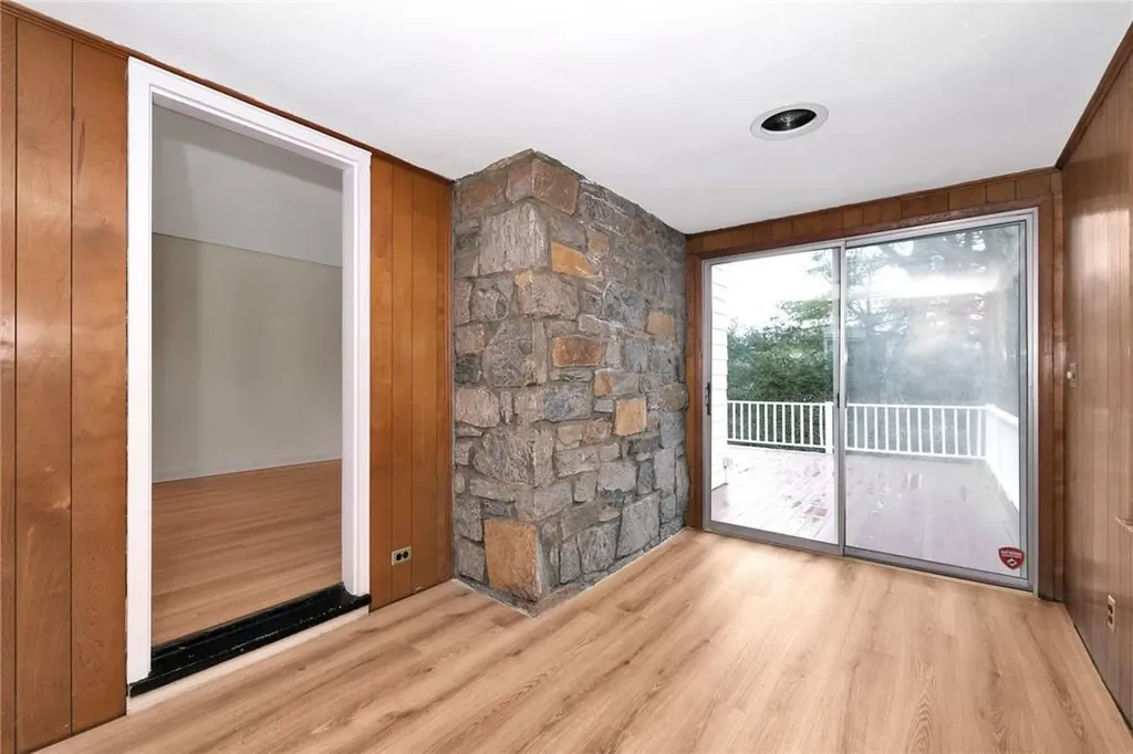 128 Albemarle Road White Plains NY 10605