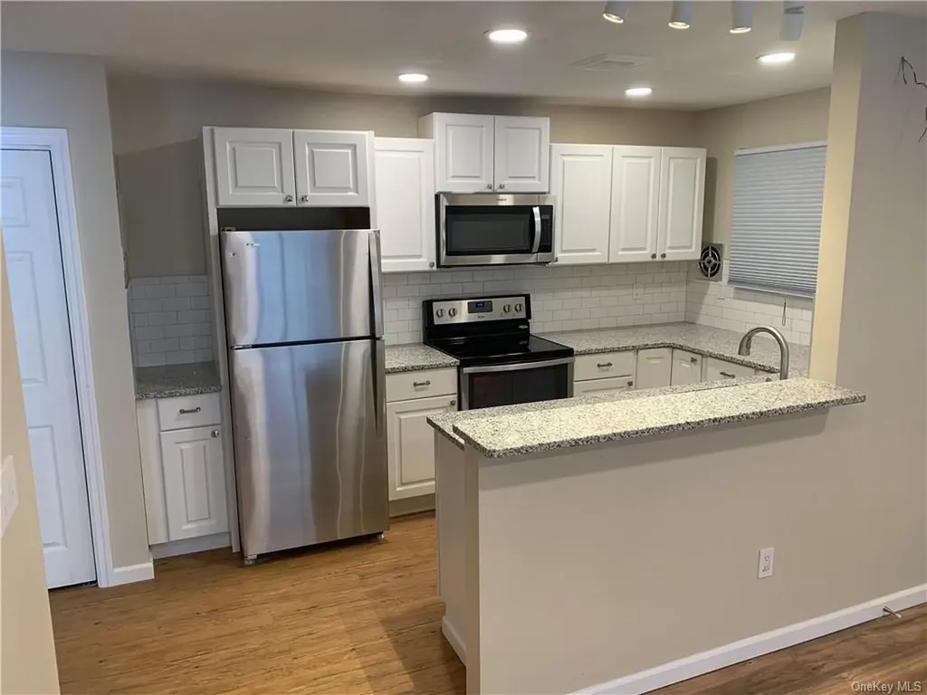 328 Fox Run Lane Carmel NY 10512