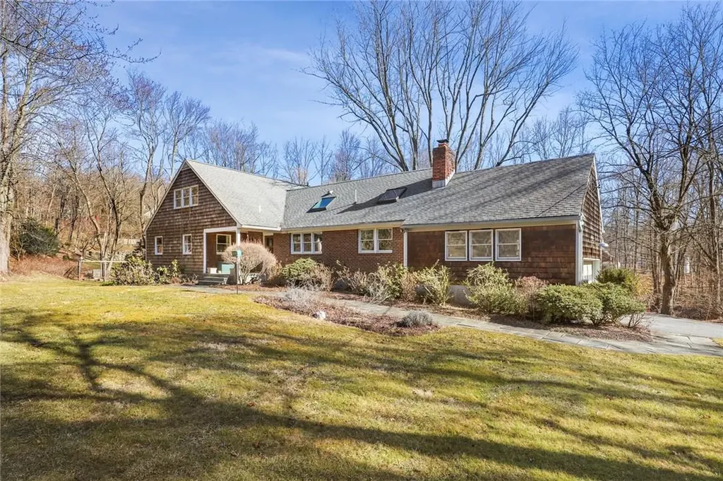4 Brook Farm Road E Bedford NY 10506