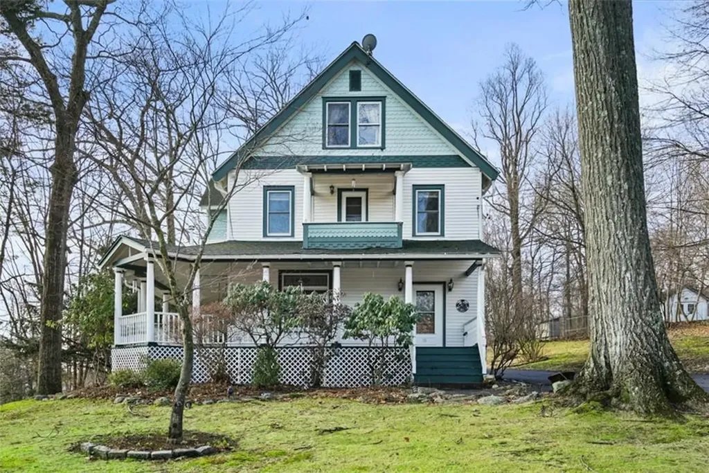 65 Summit Avenue Central Valley NY 10917