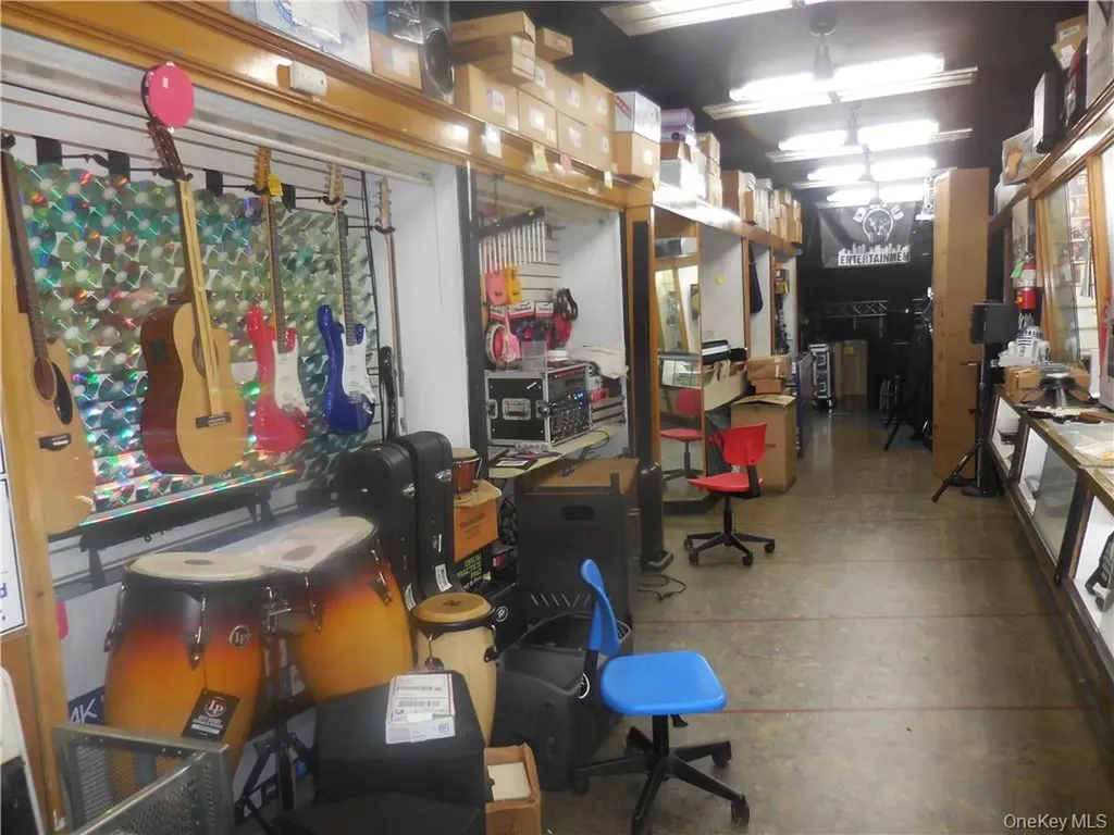 86 Broadway Newburgh NY 12550