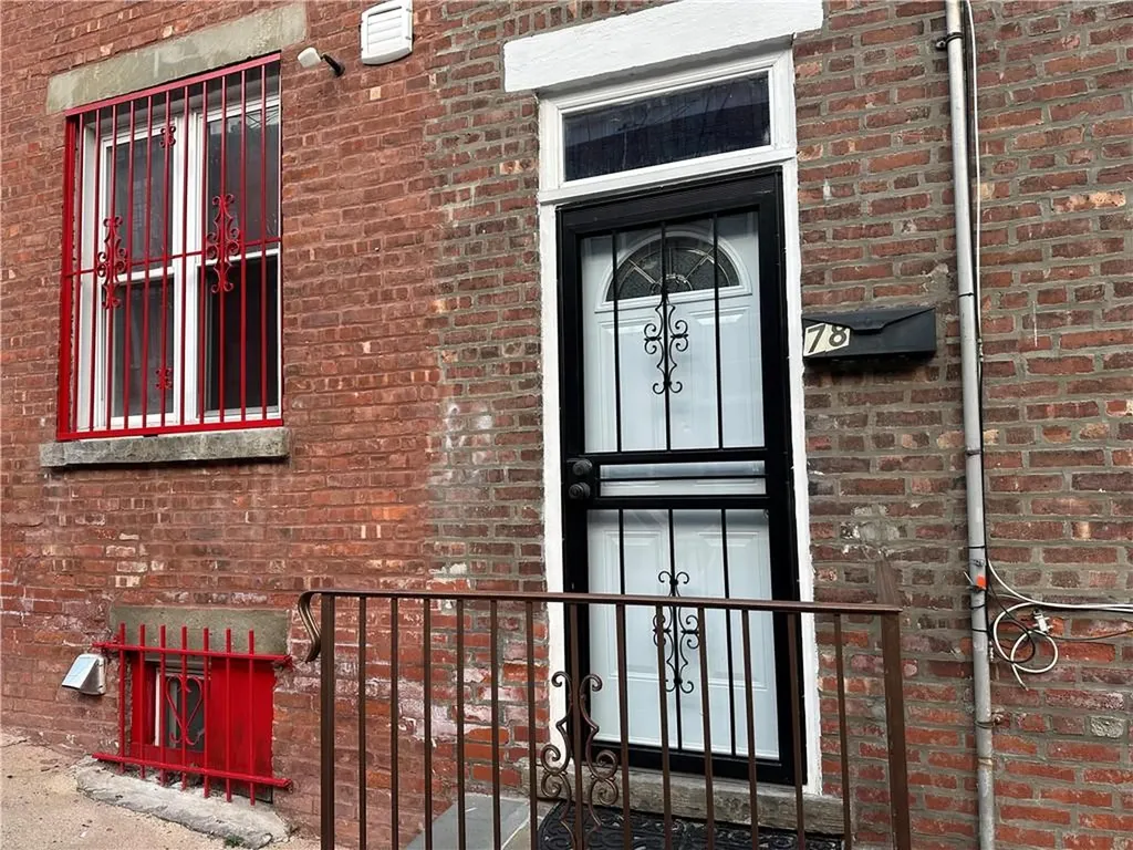78 Moquette Row N Yonkers NY 10703