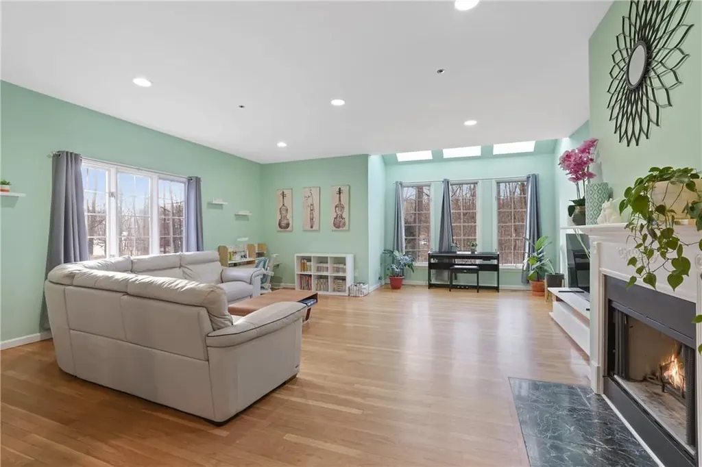 29 Springhurst Park Dobbs Ferry NY 10522