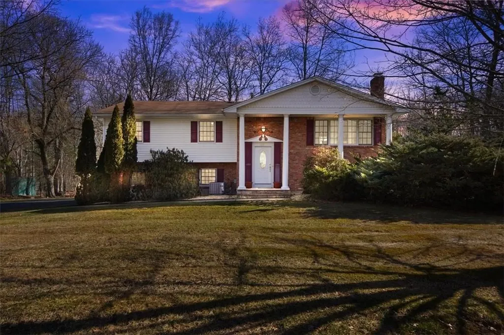 33 Ash Road Bardonia NY 10954