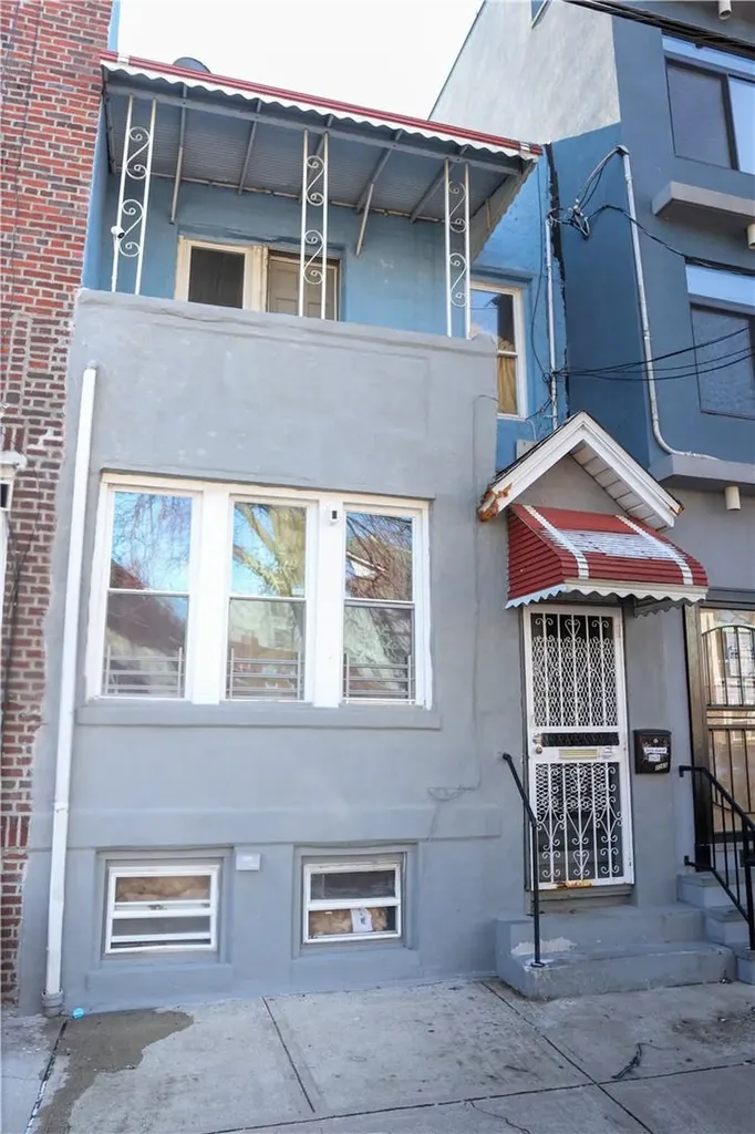 3065 Williamsbridge Road Bronx NY 10467