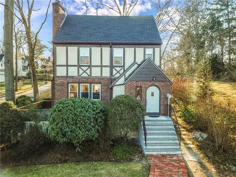 8 Norma Place Scarsdale NY 10583