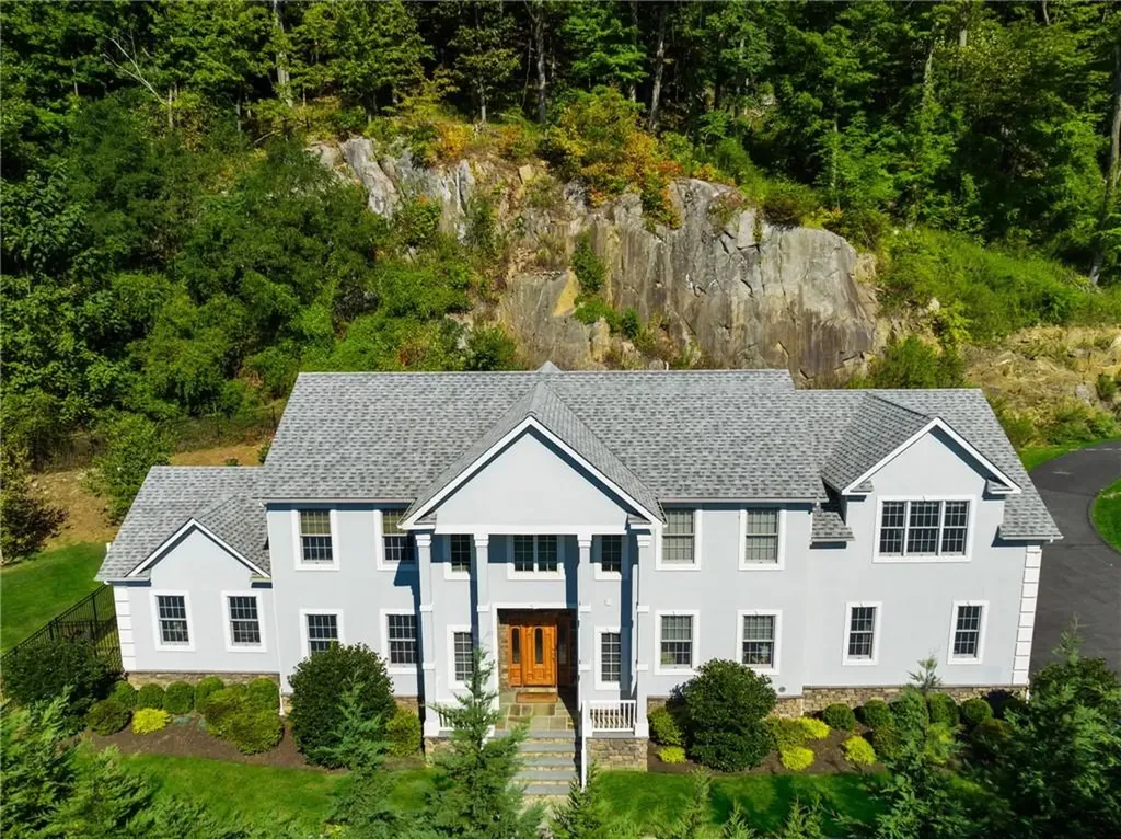 260 Mill River Road Chappaqua NY 10514