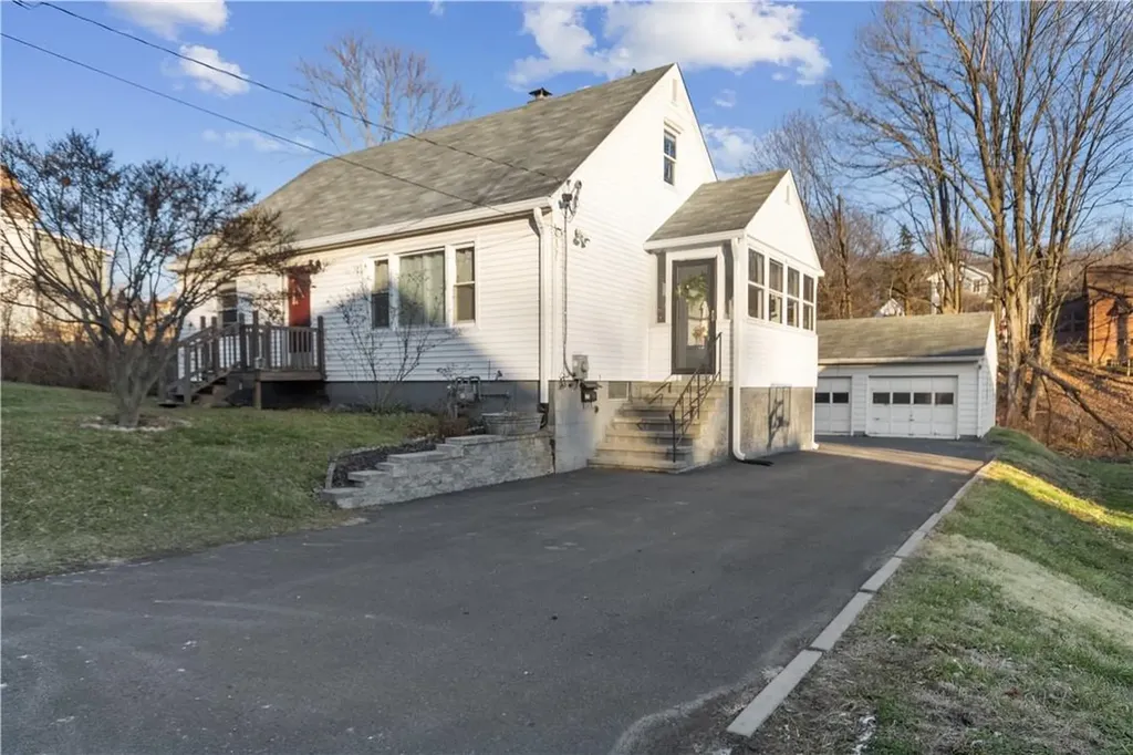 102 First Avenue Kingston NY 12401