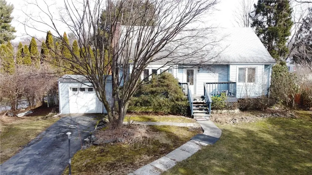14 Memory Lane Poughkeepsie NY 12603
