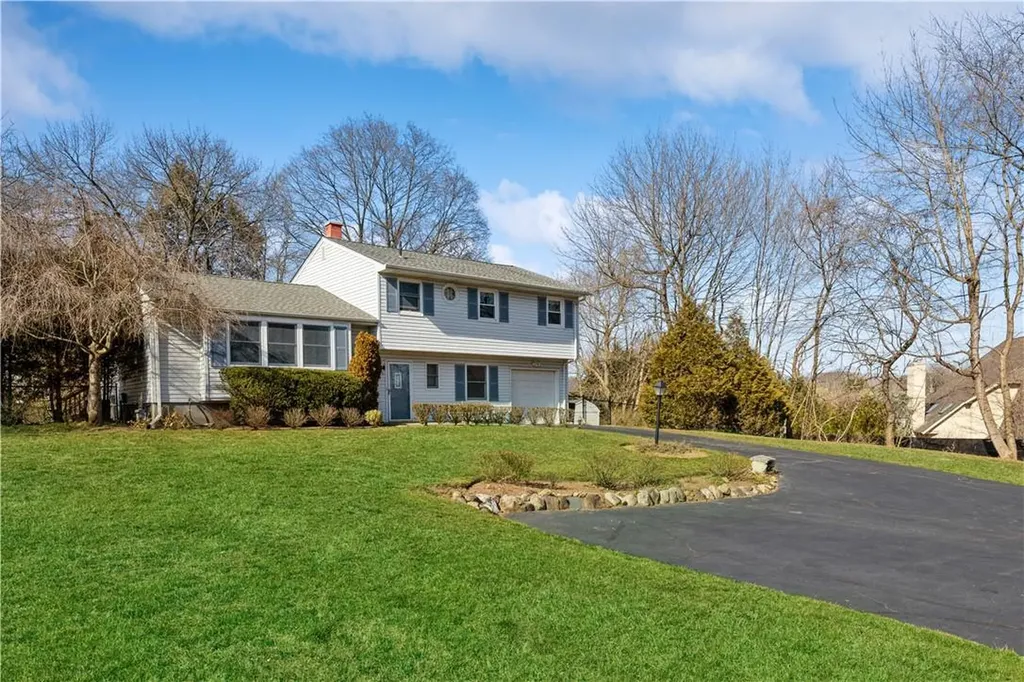 9 E Cavalry Drive New City NY 10956
