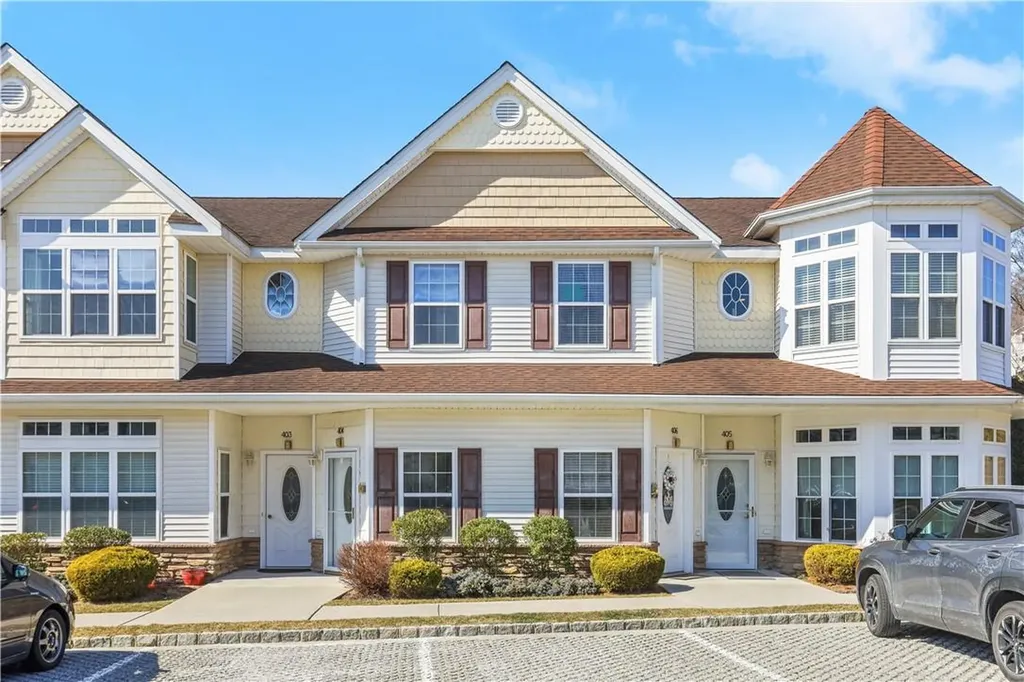 404 Egrets Landing Carmel NY 10512