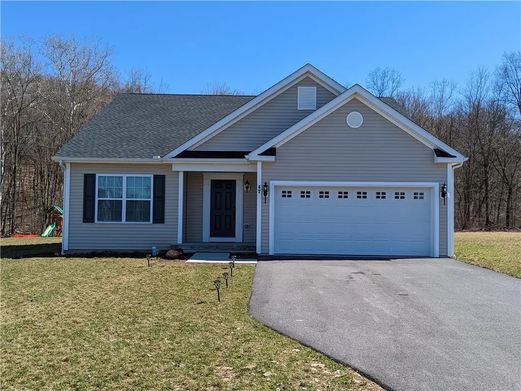 47 Stonewall Circle Poughkeepsie NY 12603