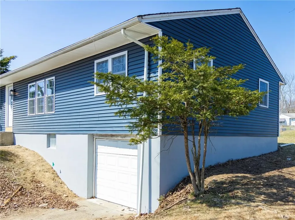 11 Cresthaven Drive New Windsor NY 12553