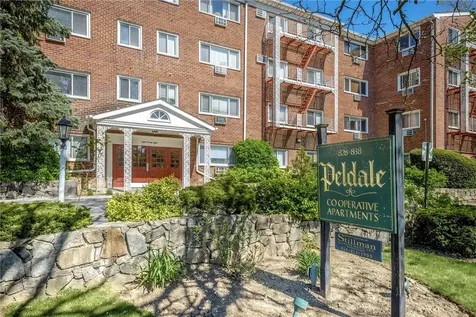 828 Pelhamdale Avenue New Rochelle NY 10801