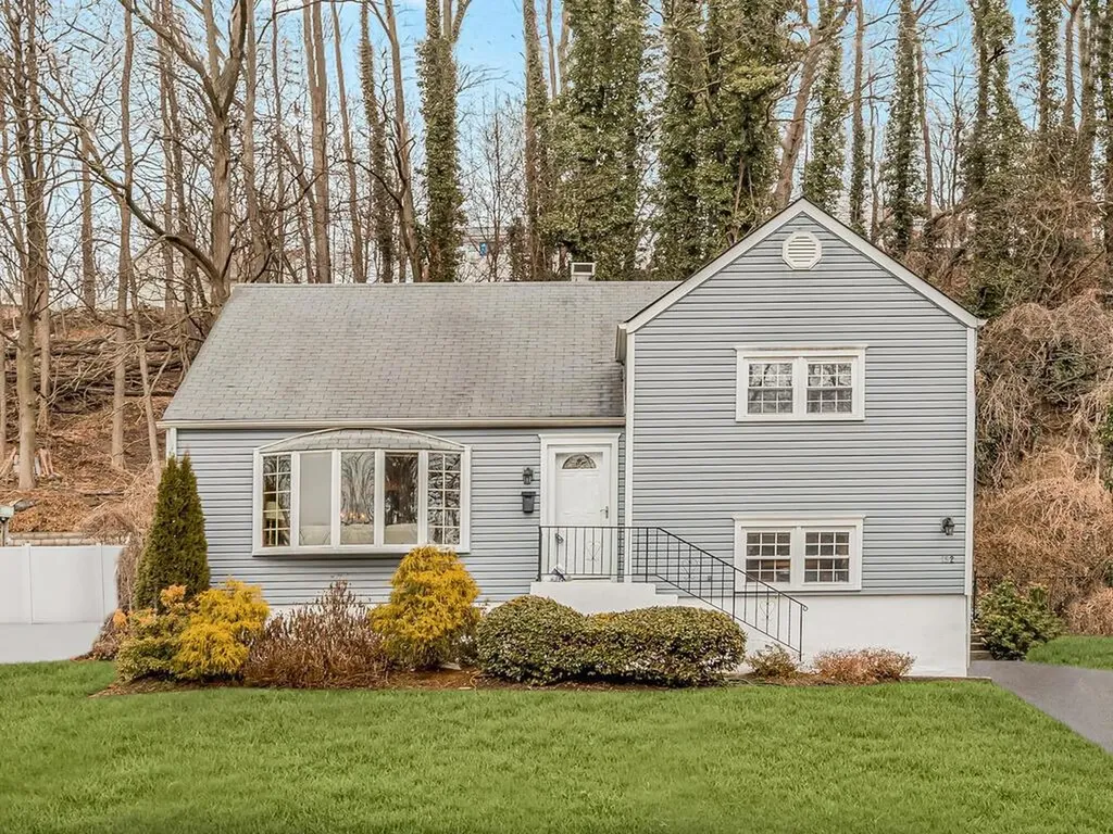 152 Pembrook Drive Yonkers NY 10710