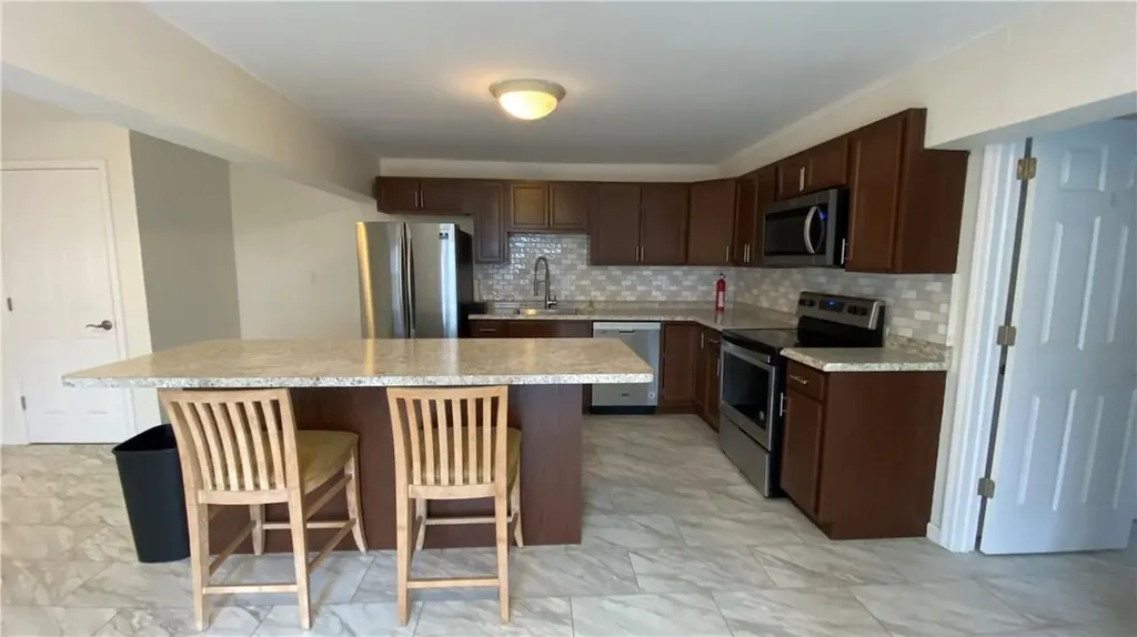 3 Hudson Bluff Circle Marlboro NY 12542