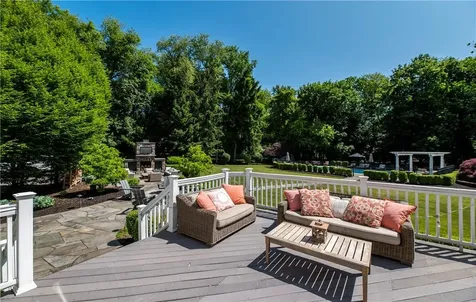 259 Sickletown Road West Nyack NY 10994