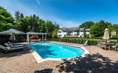 259 Sickletown Road West Nyack NY 10994