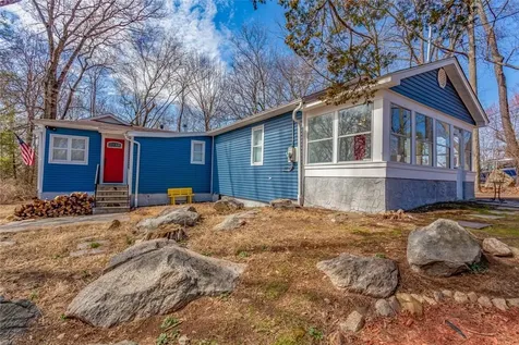 3015 High Street Mohegan Lake NY 10547