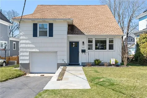 62 Sunnyside Avenue Pleasantville NY 10570