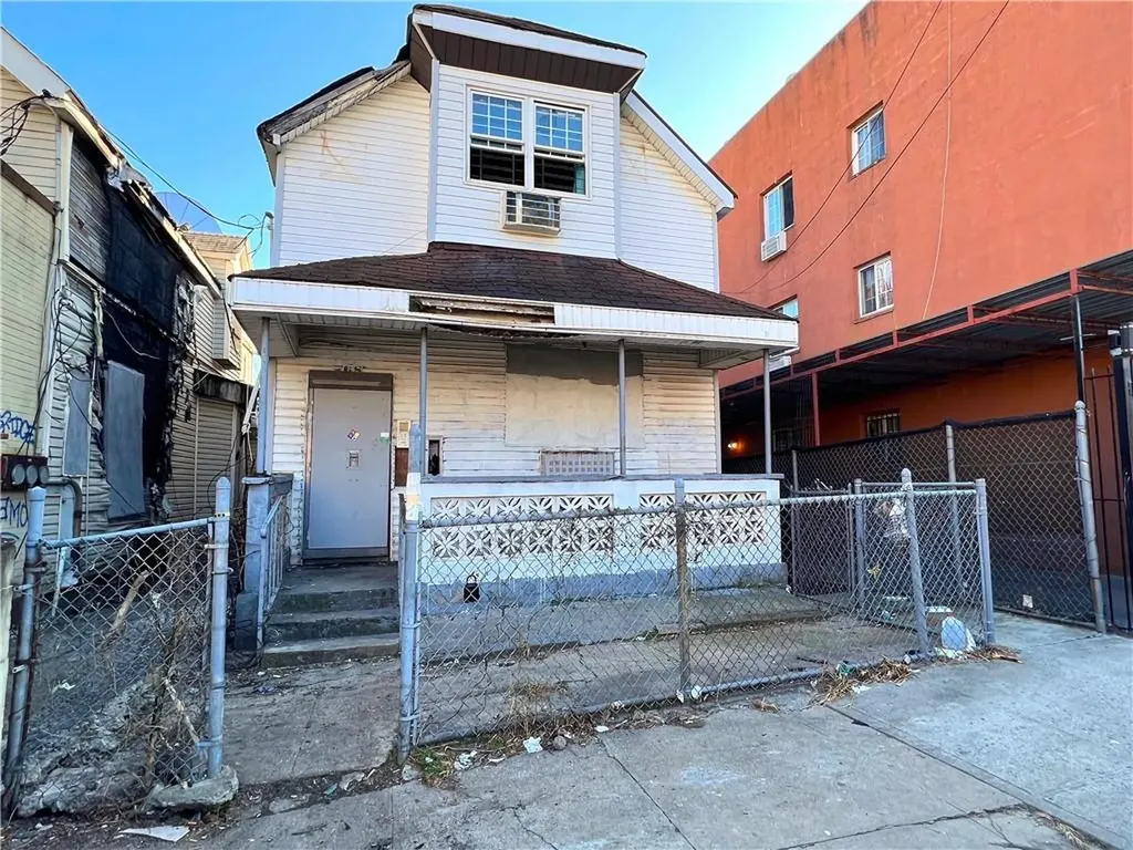 868 Home Street Bronx NY 10459