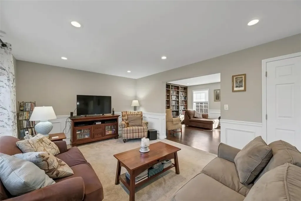 80 Tamarack Hill Drive Poughkeepsie NY 12603
