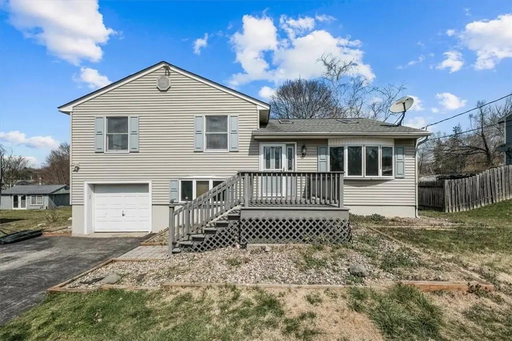 21 Peacock Lane Poughkeepsie NY 12601