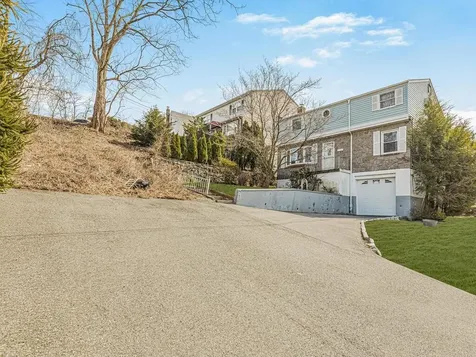 22 Emerald Street Yonkers NY 10703